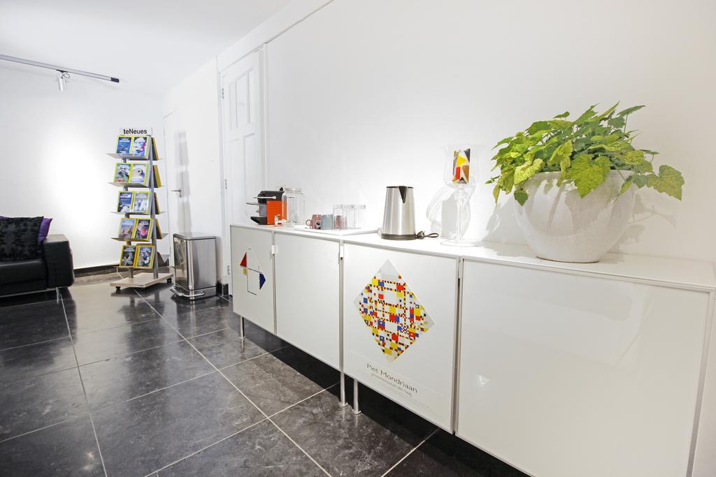 Ground Floor Canal Apartment Amsterdam Zewnętrze zdjęcie